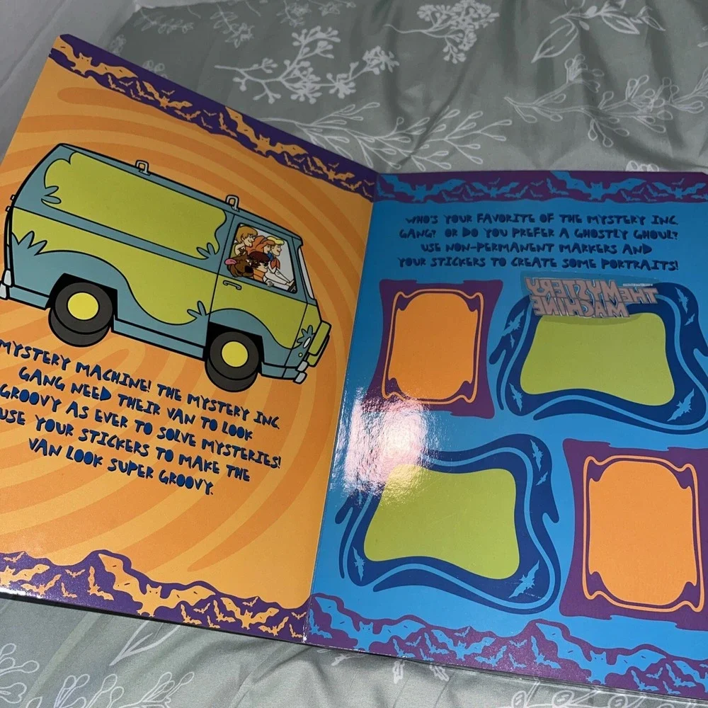 Scooby Doo Activity Book And Floor Puzzle . Board Book ,2006 , Warner Brothers‎